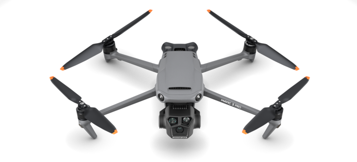 Immagine prodotto DJI Mavic 3 Pro incluso RC (43 min, 958 g, 20 Mpx)