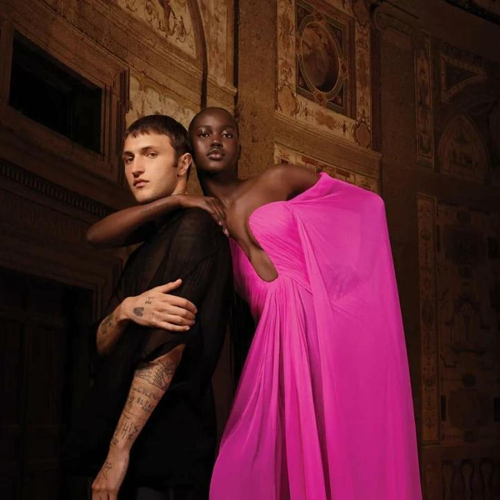 Actual product image Valentino Intense (Eau de parfum, 50 ml)