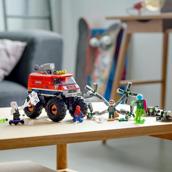 Produktbild LEGO Spider-Mans Monstertruck gegen Mysterio (76174, LEGO Marvel)