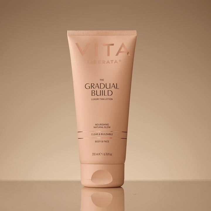 Actual product image Vita Liberata Fabulous Gradual Tanning Lotion (200 ml)