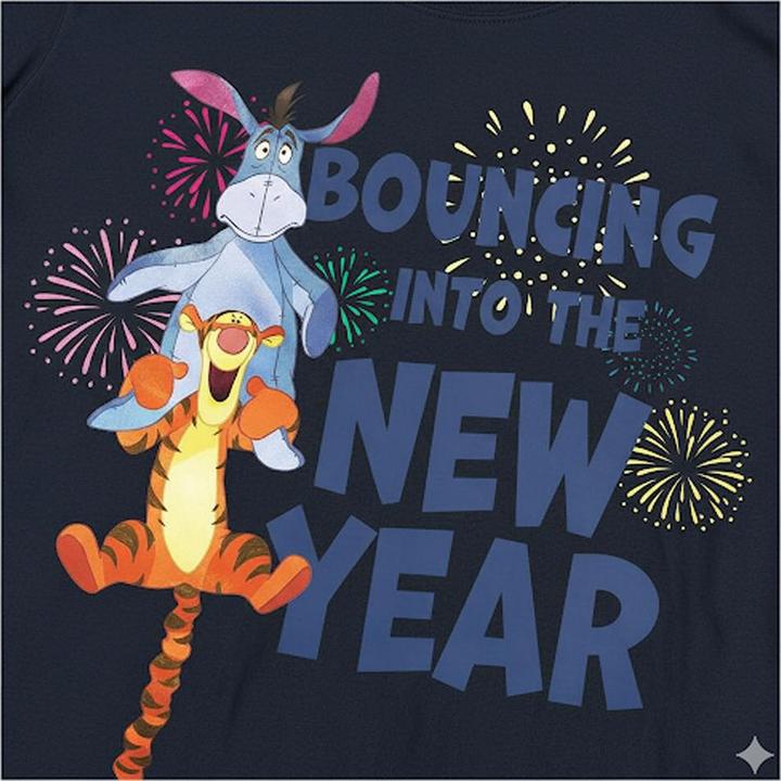 Produktbild Winnie the Pooh Bouncing Into The New Year Kapuzenpullover (152, 158)