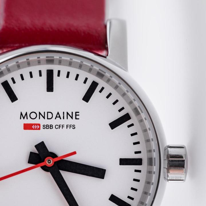 Actual product image Mondaine Evo2 (Analogue wristwatch, Swiss made, 26 mm)