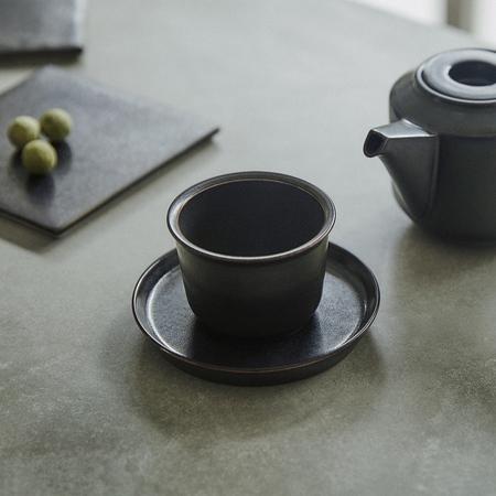 Image du produit KINTO Leaves To Tea - Tasse et soucoupe - Noir 160 Ml (1 x)