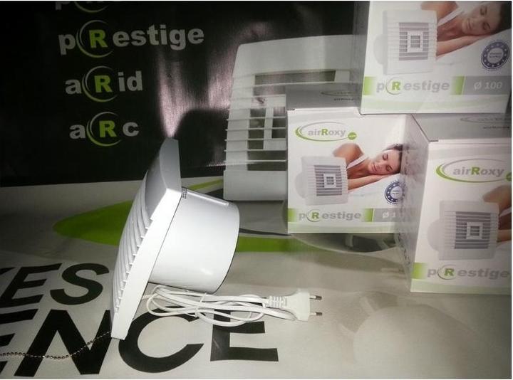 Actual product image Airroxy Wall fan 100 mm 15 W with gravitational lock