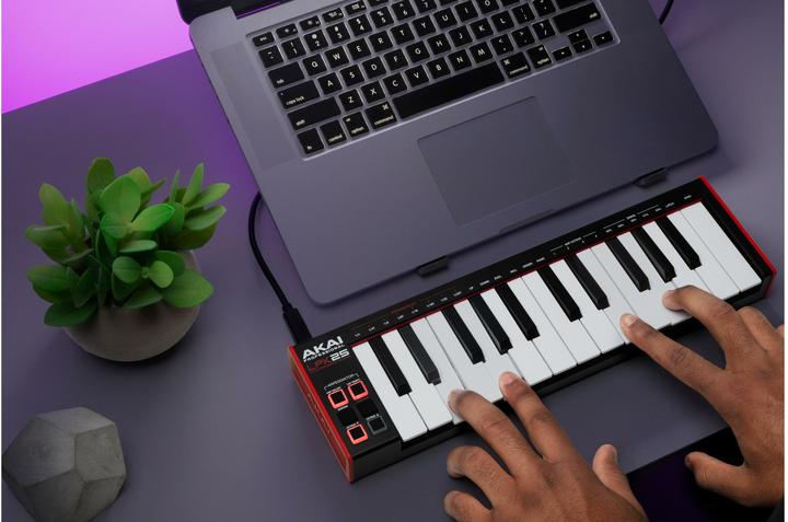Actual product image Akai LPK25 MKII (Controller)