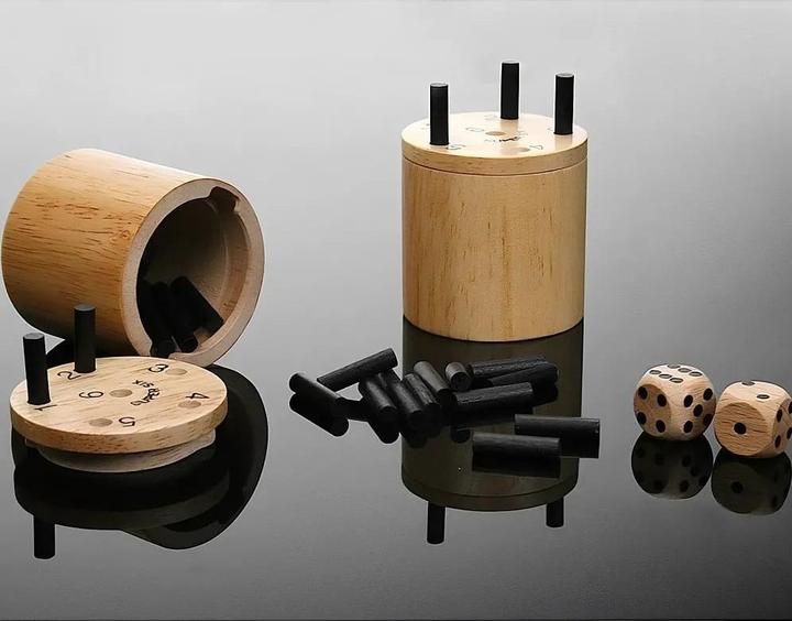 Produktbild Bestsaller Super Six (aus Holz) (Deutsch, Englisch, Französisch, Italienisch, 2 - 6 Spieler)