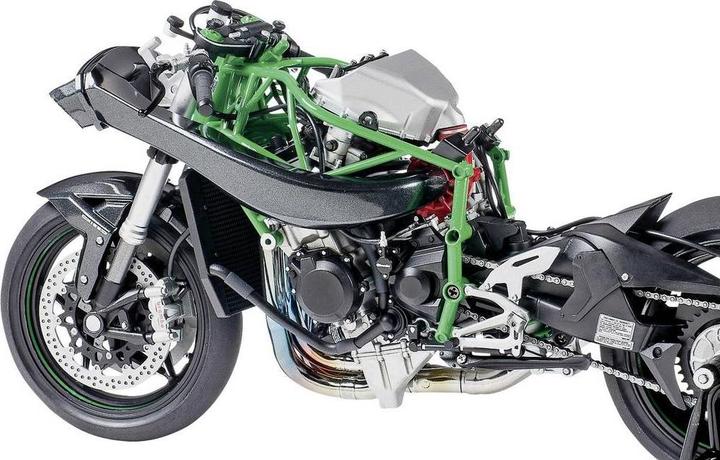 Actual product image Tamiya Kawasaki Ninja H2R