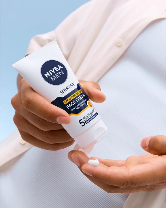 Actual product image NIVEA MEN Protective skin cream SPF 15 Men Sensitive (Face Cream) 75 ml (75 ml, Day cream, SPF 15)