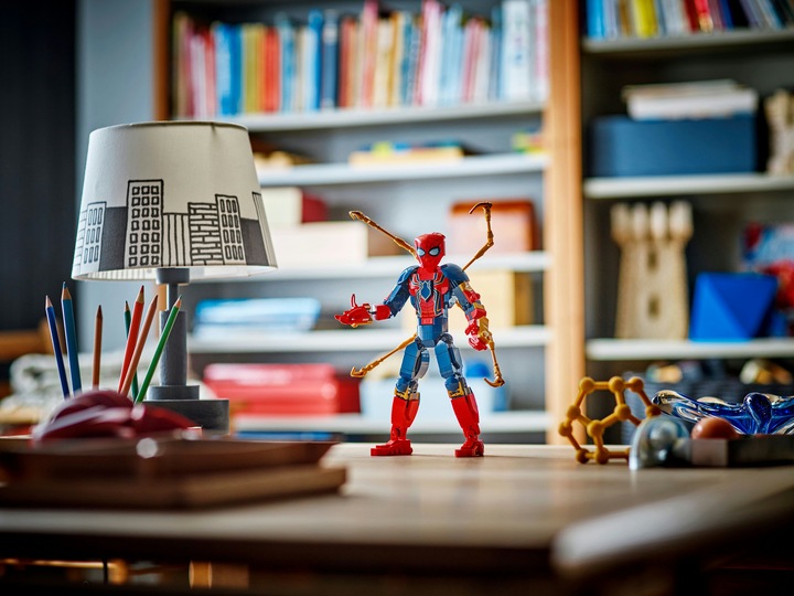 Actual product image LEGO Iron Spider-Man construction figure (76298, LEGO Marvel)