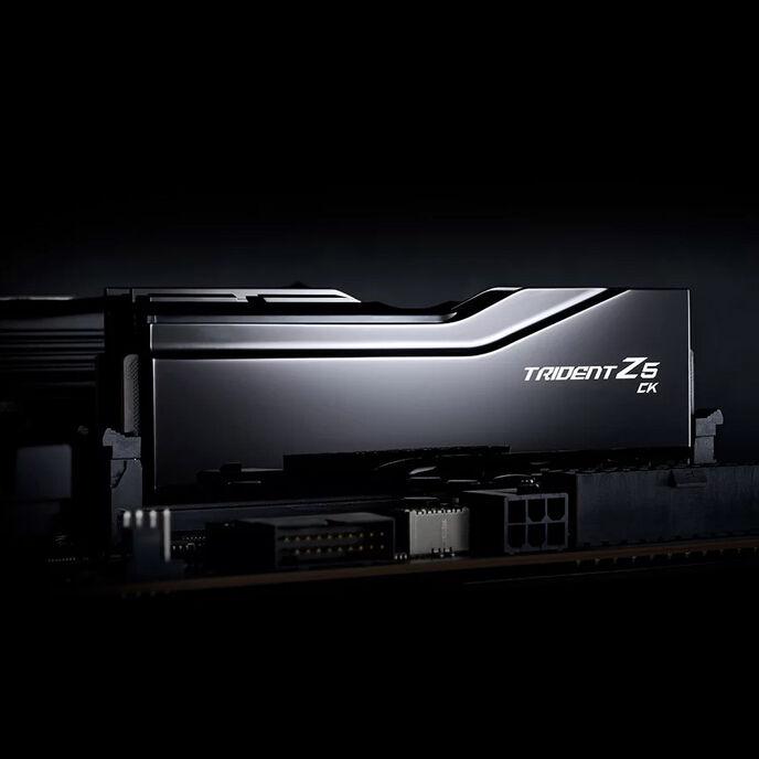 Produktbild G.Skill DDR5 48GB PC 8200 CL40 KIT (2x24GB) TR5CK CUDIMM (2 x 24GB, 8200 MHz, DDR5-RAM, CU-DIMM)