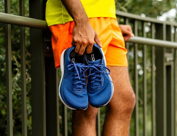 Actual product image Topo Athletic 's Atmos (44)