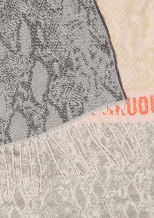 Actual product image S.Oliver Tuch Patchwork-Schal mit Fransen