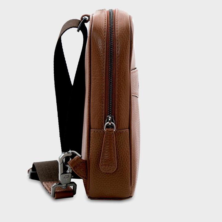 Actual product image Braun Büffel THEO Cross Body