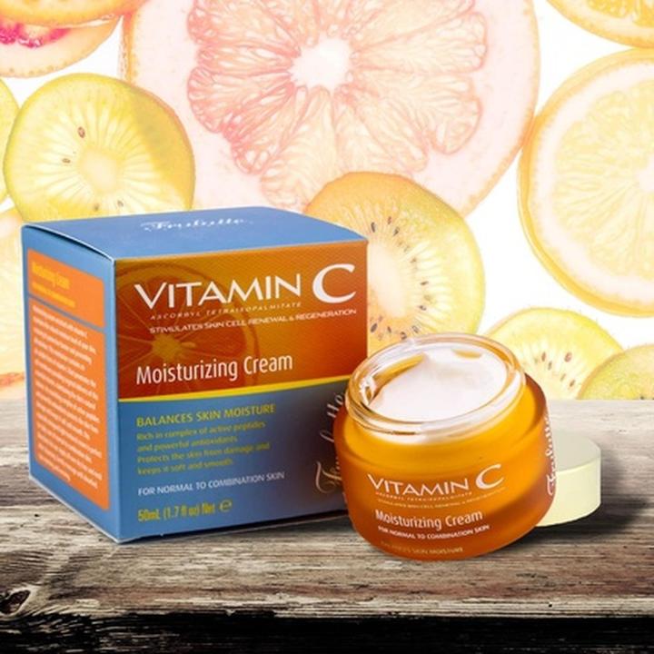 Actual product image Frulatte Vitamin C Moisturizing Cream 50ml 1.17fl.oz (50 ml, Day cream)