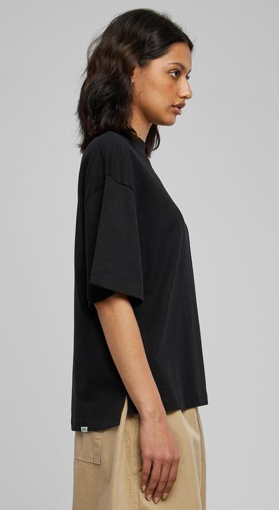 Actual product image Urban Classics Ladies Organic Heavy Slit Tee (S)