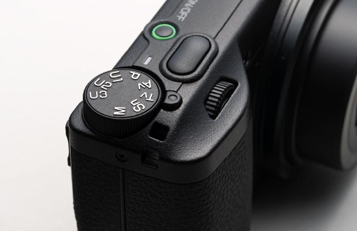 Image du produit RICOH Gr Iv (18,3mm, 25.74 Mpx, APS-C / DX)