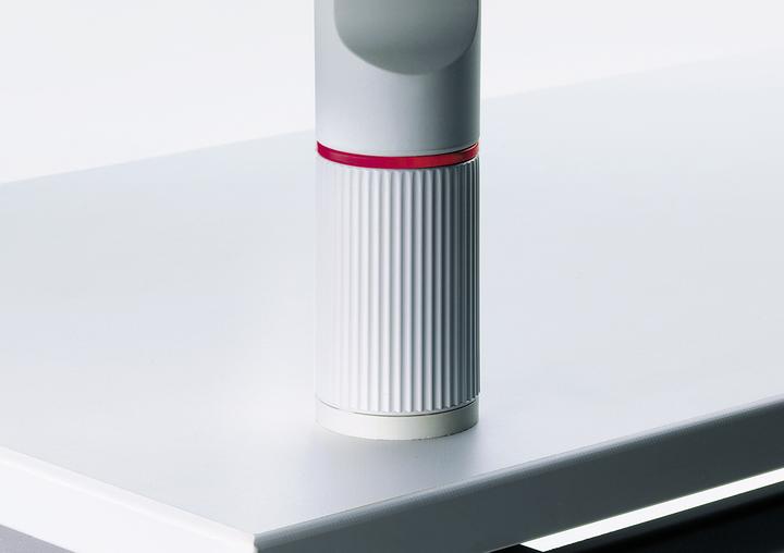 Actual product image Novus Plastic Screw-on Plate - Table/Bank
