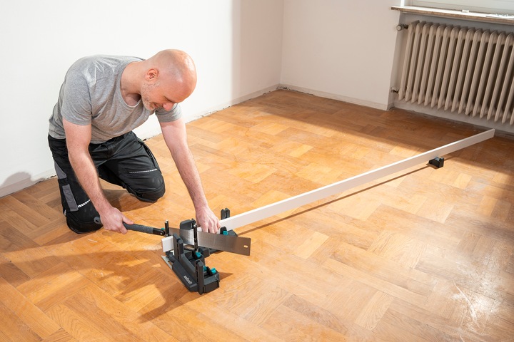 Produktbild wolfcraft Schmiege und Gehrungsschneidlade PRO