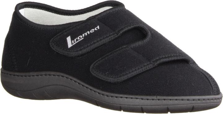 Dressing shoe closed