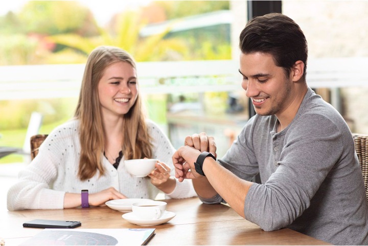 Actual product image Hama Bracelet FitbitCharge 3/4 (22 mm, Stainless steel, Thermoplastic polyurethane, 4, Charge 3)