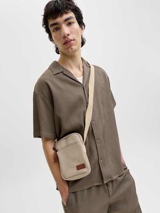 Immagine prodotto Jack & Jones Jjeharrison Resort Shirt Ss Sn (M)