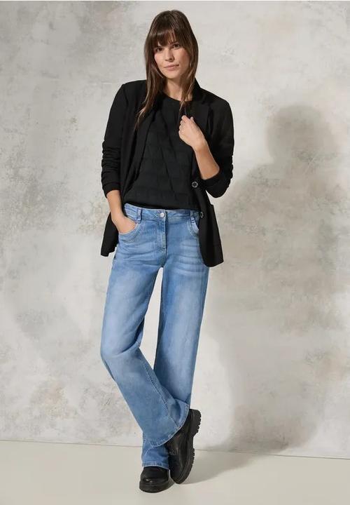 Actual product image Cecil Padded Triangular T-Shirt (XXL)