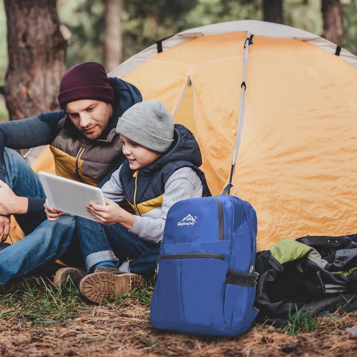 Actual product image Intirilife Foldable Backpack in Azure (36 l)