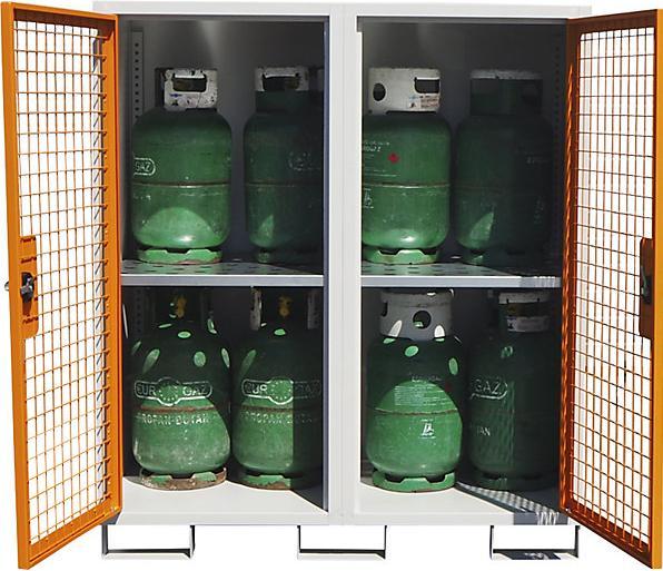 Image du produit eurokraft basic Armoire pour bouteilles de gaz, 2 portes, h x l x p 1550 x 1360 x 680 mm. (136 cm, 155 cm)