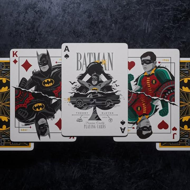 Immagine prodotto Theory11 Batman 85th Anniversary Spielkarten (Inglese)