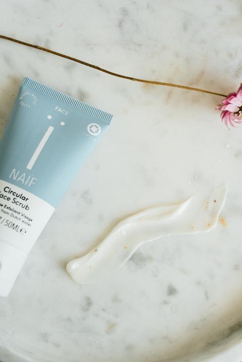 Produktbild Naïf Face (Reinigungspeeling, 50 ml)