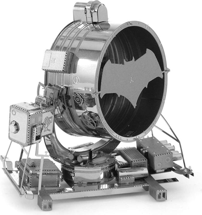 Produktbild Metal Earth Batman vs Superman Bat Signal