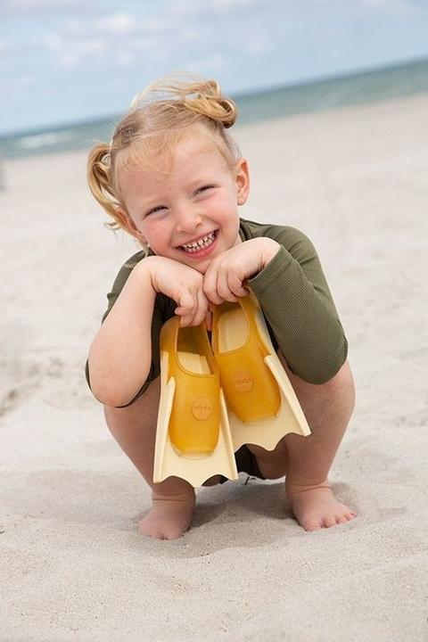 Actual product image Hevea Set of baby swim fins + sand mould, size 25-26
