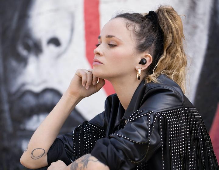 Actual product image V-Moda Hexamove Lite (6 h, Wireless)