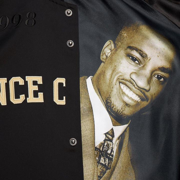 Immagine prodotto Mitchell & Ness Giacca M&N Varsity Satin - HALL OF FAME Vince Carter - S (S)