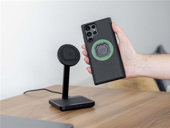 Actual product image Quad Lock Dual Desktop Charger (15 W)