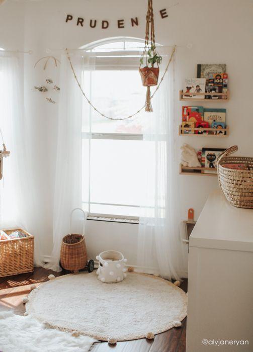 Actual product image Lorena Canals Bubbly Honey (120 x 120 cm)