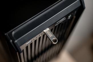 Immagine prodotto Newell LED-Streifen für 32-Zoll-Monitor (Multicolore, RGB, 132 cm, Interno)