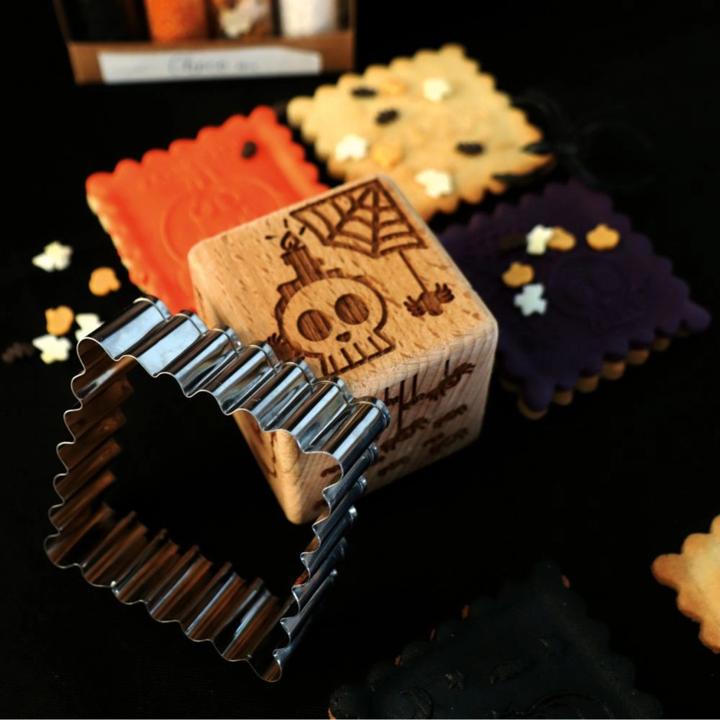Actual product image ScrapCooking Ausstecher mit Würfelstempel Halloween