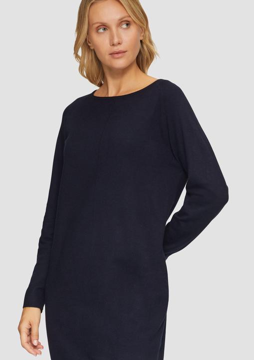 Actual product image s.Oliver Kleid Feinstrickkleid mit U-Boot-Ausschnitt (32)