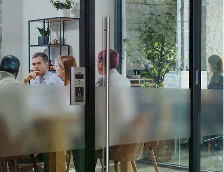 Image du produit 2N Unité d'accès QR (Application, Bluetooth, Ethernet)