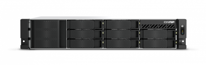 Produktbild QNAP TS-765eU-8G 1U 4-bay Intel Atom x7405C 8,89cm 3,5Zoll SATA + 3 x E1.S/PCIe M.2 2280 short depth
