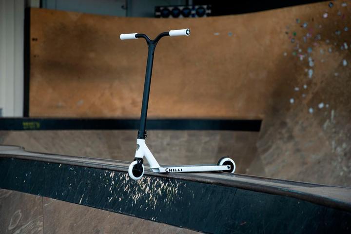 Actual product image Chilli Archie Cole