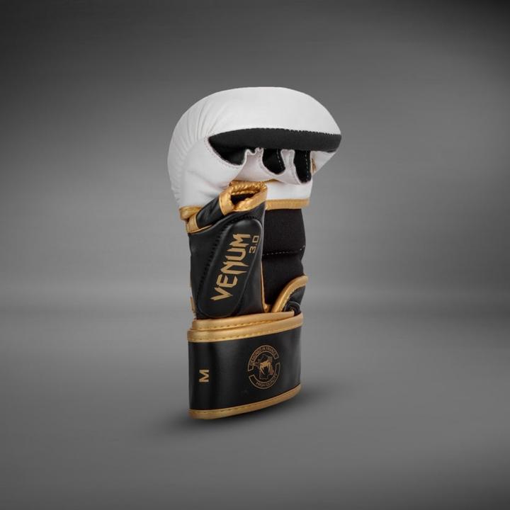 Image du produit Venum Challenger 3.0 Sparring Gloves - White/Black-Gold (8 OZ, M)
