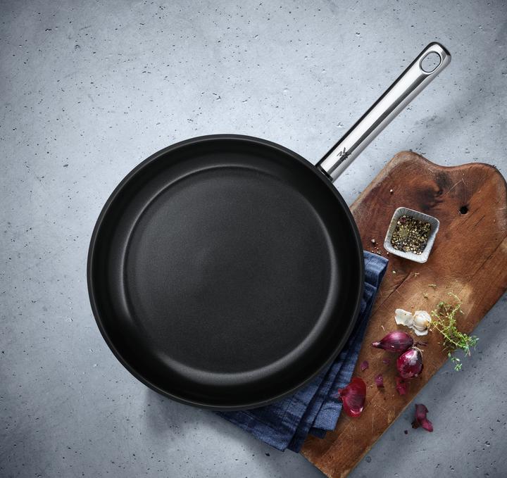 Actual product image WMF Devil handle pan 28cm (741486901), stainless steel, ceramic coating (Frying pan, Stainless steel, 28 x 4.84 cm)