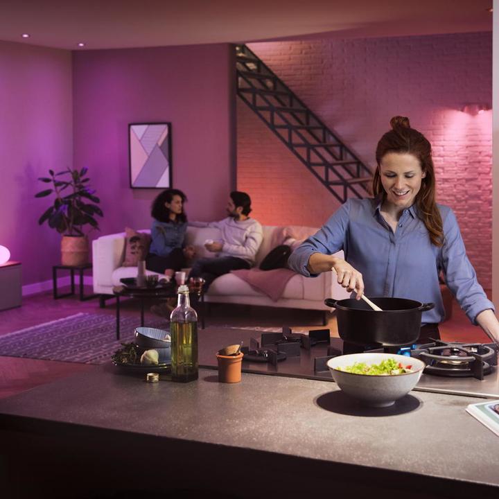 Actual product image Philips Hue White & Color BT (E14, 5.30 W, 470 lm, 2 x, G)