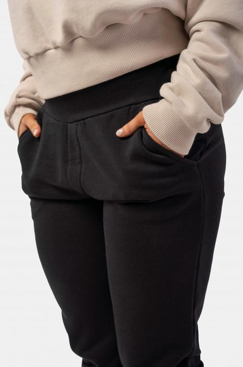 Produktbild Nebbia High-Waist Loose Fit Sweatpants "Feeling Good" 409 black (XS)
