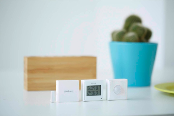 Actual product image Lifesmart LS058 Smart Home Door/Window Contact HomeKit