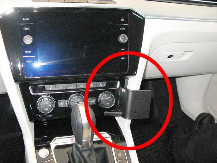 Actual product image Brodit ProClip Angled mount - Holder for cell phone