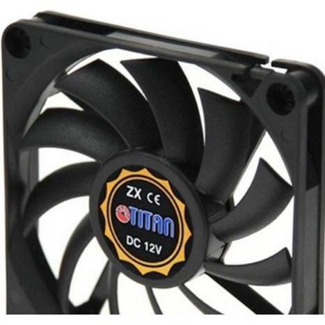 Titan TFD-7010M12Z Gehäuselüfter (70 mm, 1 x), PC Lüfter, Schwarz