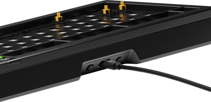 Actual product image Glorious GMMK 3 Pro 75 % custom gaming keyboard - barebone, ANSI layout, black (Barebone, Cable)